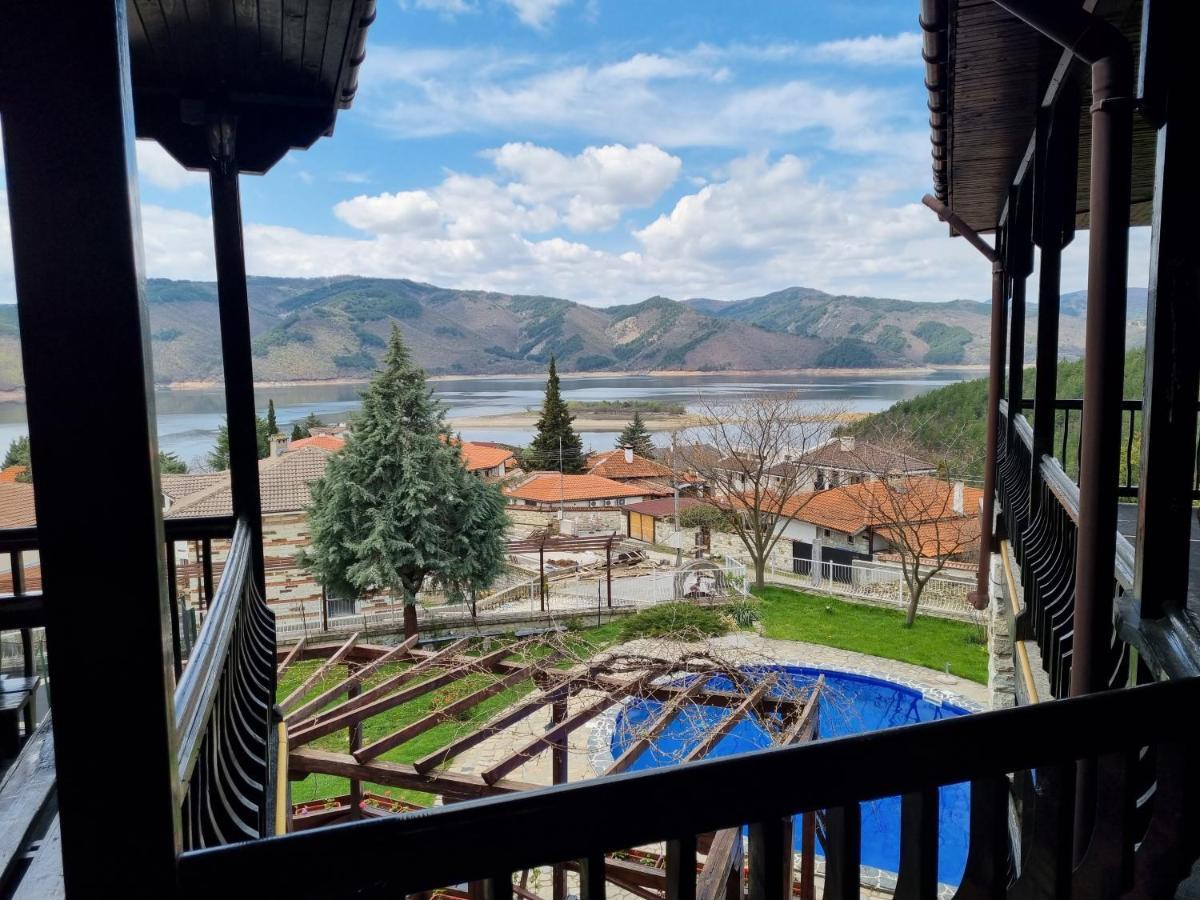 Trifon Zarezan Family Hotel Glavatartsi Exteriör bild