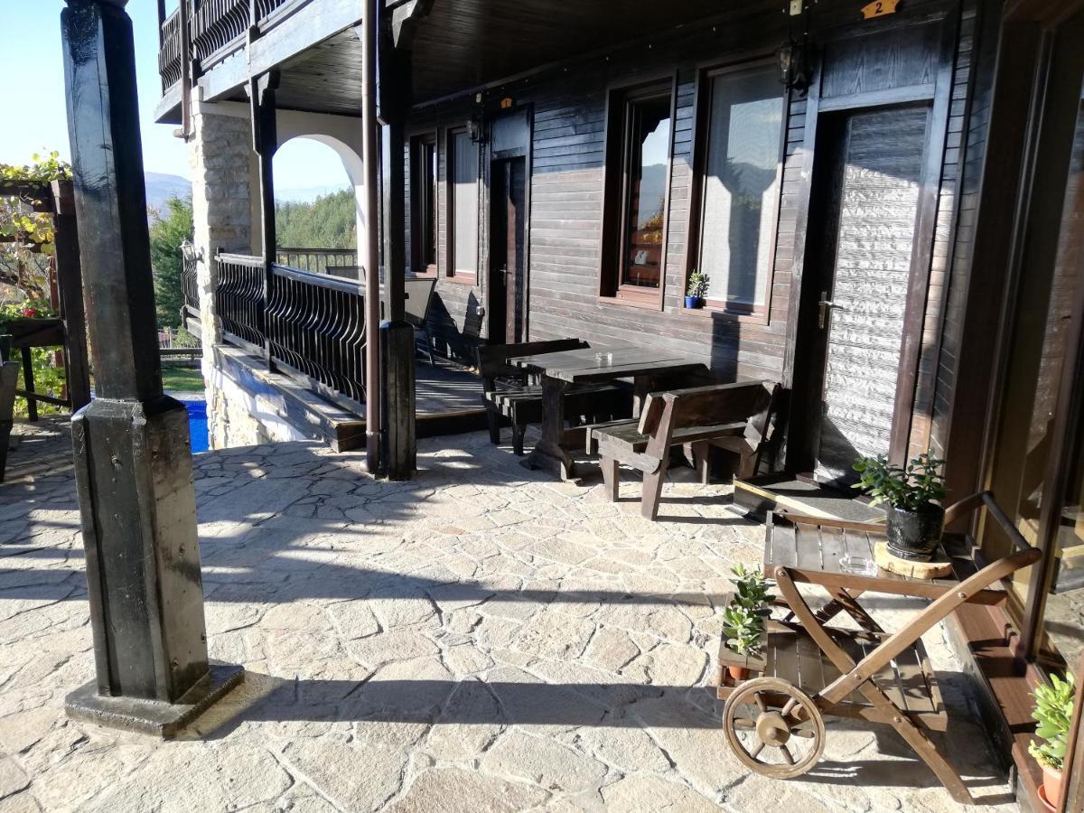 Trifon Zarezan Family Hotel Glavatartsi Exteriör bild